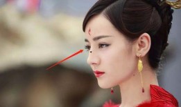 娱乐吃瓜君颜值对比小说,娱乐吃瓜君与小说角色颜值大比拼